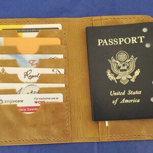 Brand New - NOMAD - ✈️ Travel/Passport wallet - 🎁🎄Great Christmas Gift🎄🎁